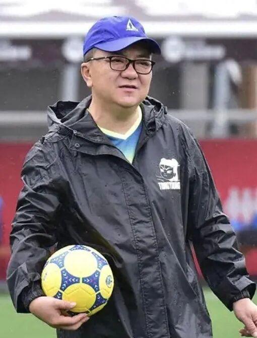 骑士消息：多人声援哈登，3换2交易方案出炉，新赛季战力榜更新